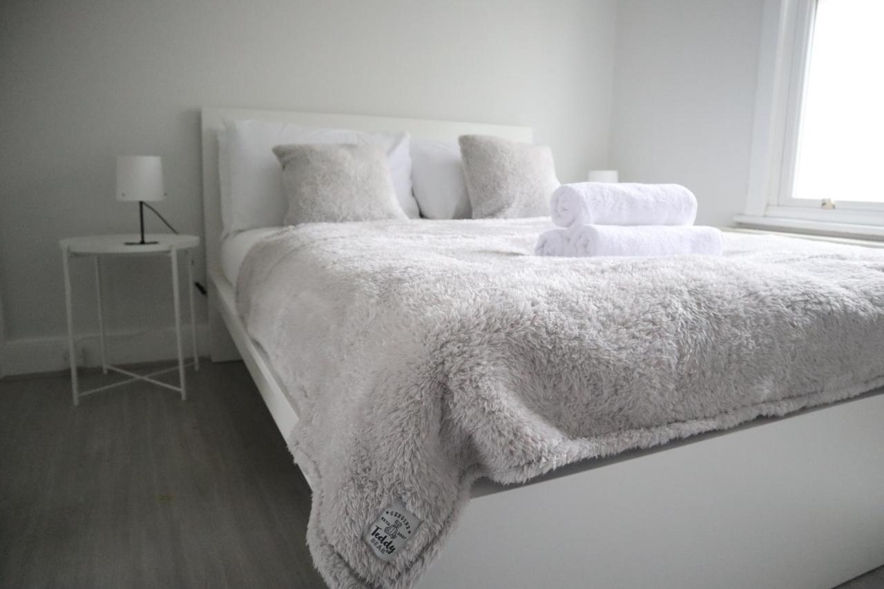 Twelve Thirty Serviced - 2 Croydon * South Norwood